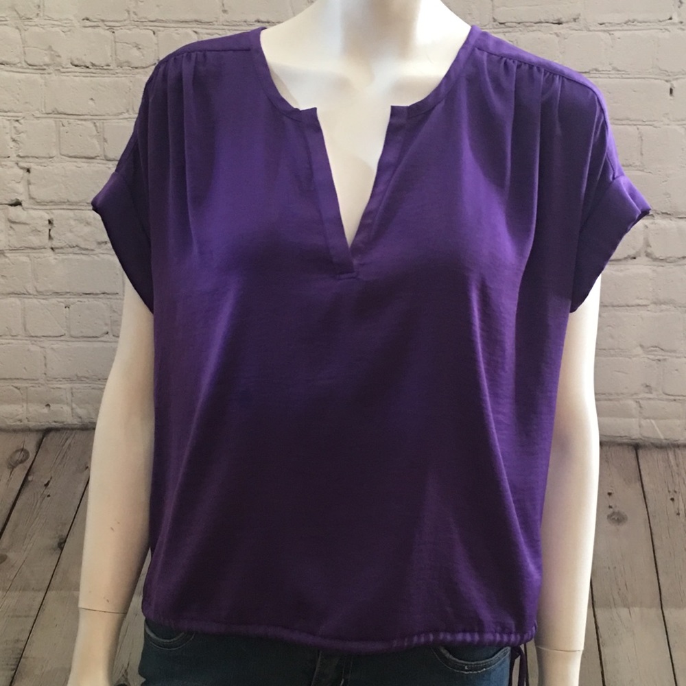 BCBG maxazaria top